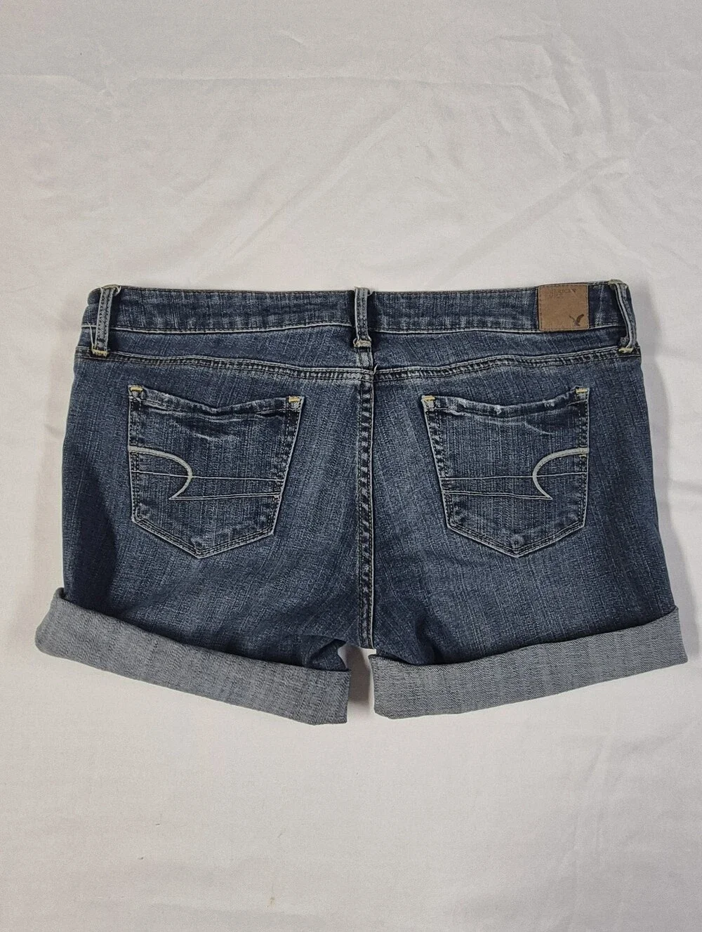 American Eagle Womens Mid Rise Dark Wash Cut Off Cuffed Denim Shorts Size 10